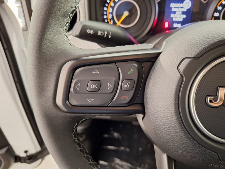 2026 Jeep Wrangler - Photo 15