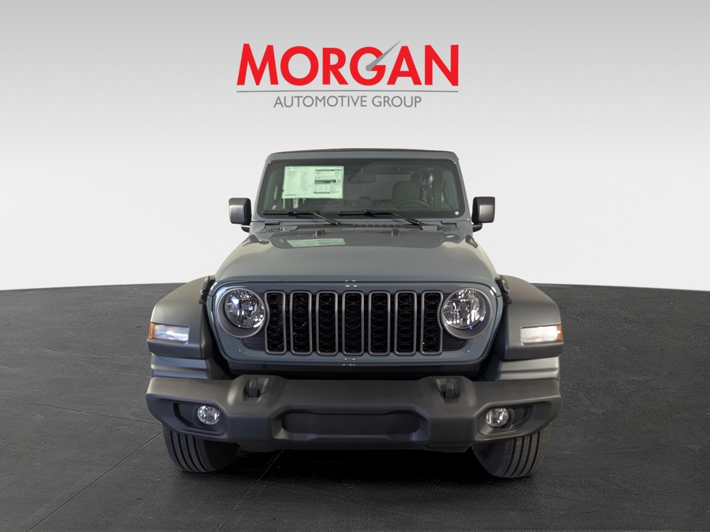 2026 Jeep Wrangler - Photo 3