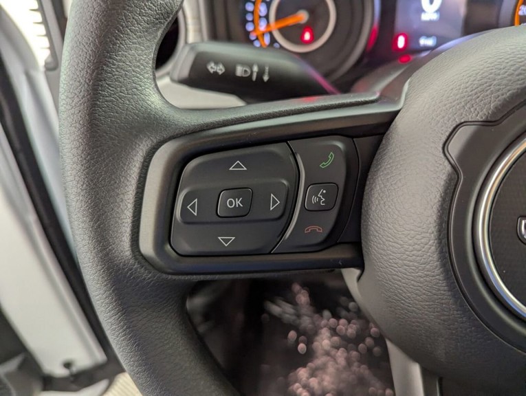 2026 Jeep Wrangler - Photo 15