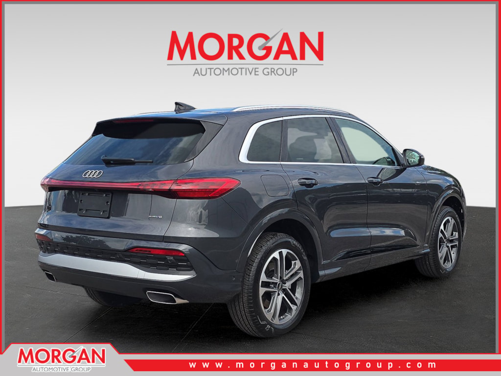 2025 Audi Q5 - Photo 3