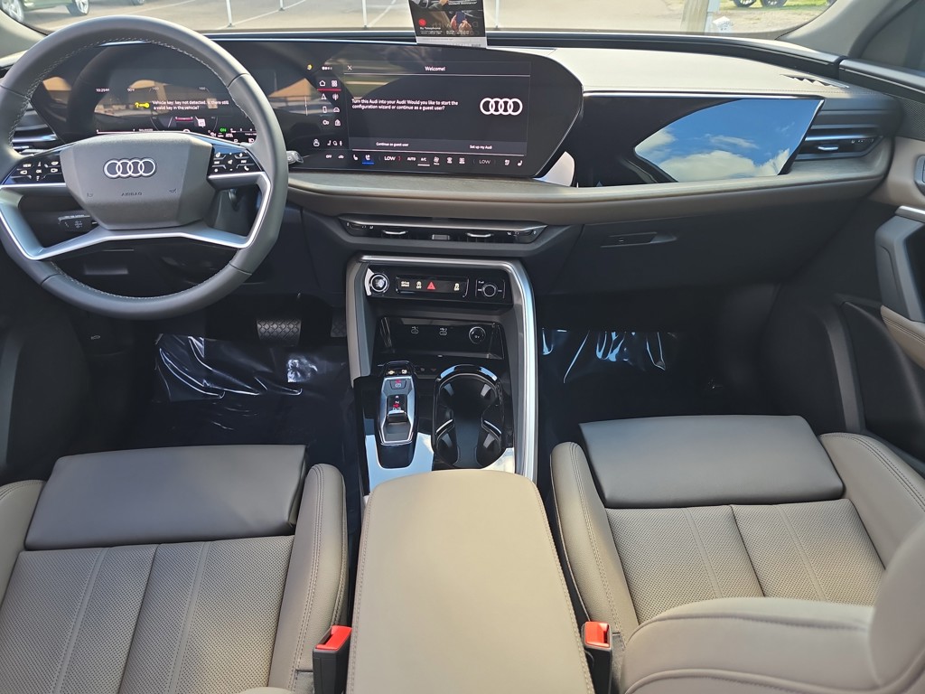 2025 Audi Q5 - Photo 11