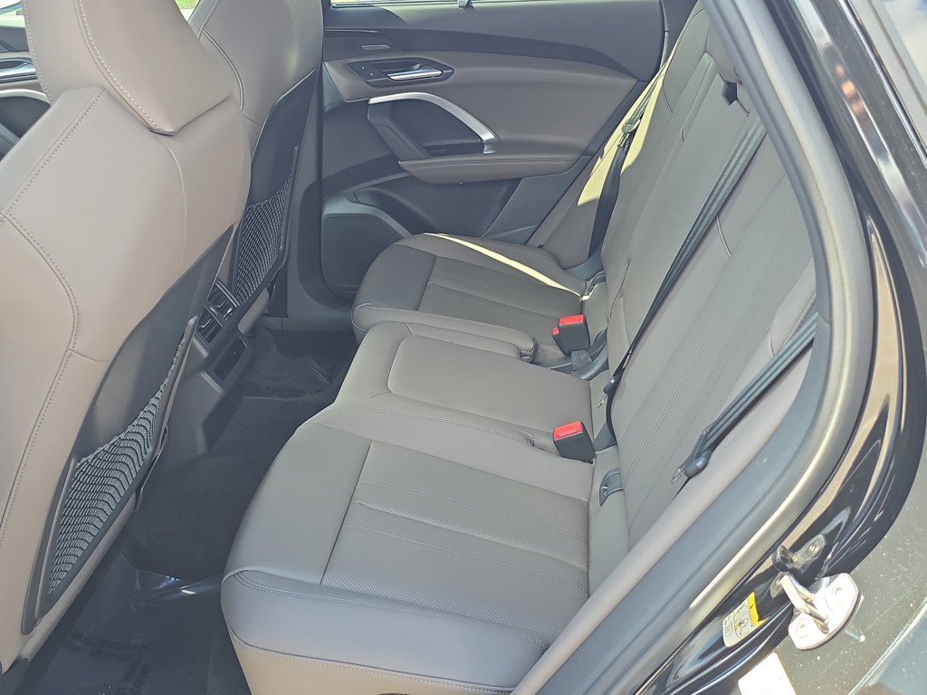 2025 Audi Q5 - Photo 15