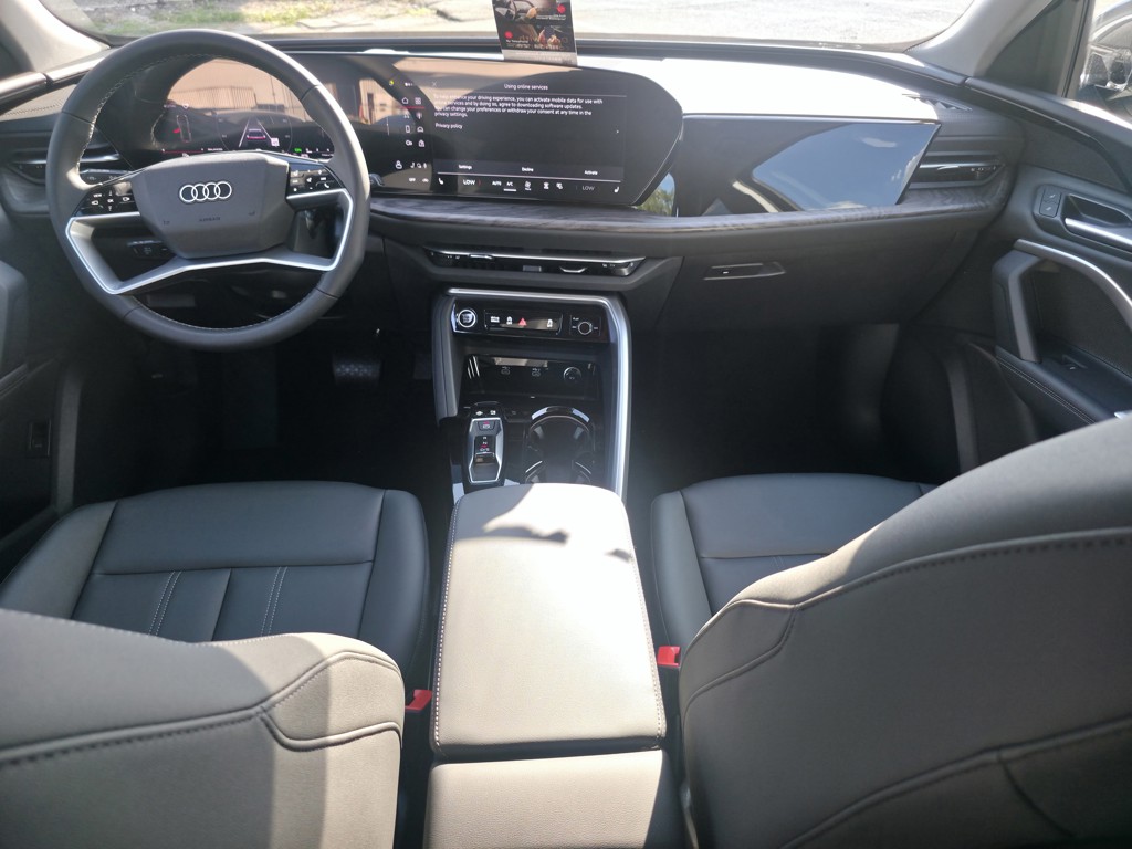 2025 Audi Q5 - Photo 11