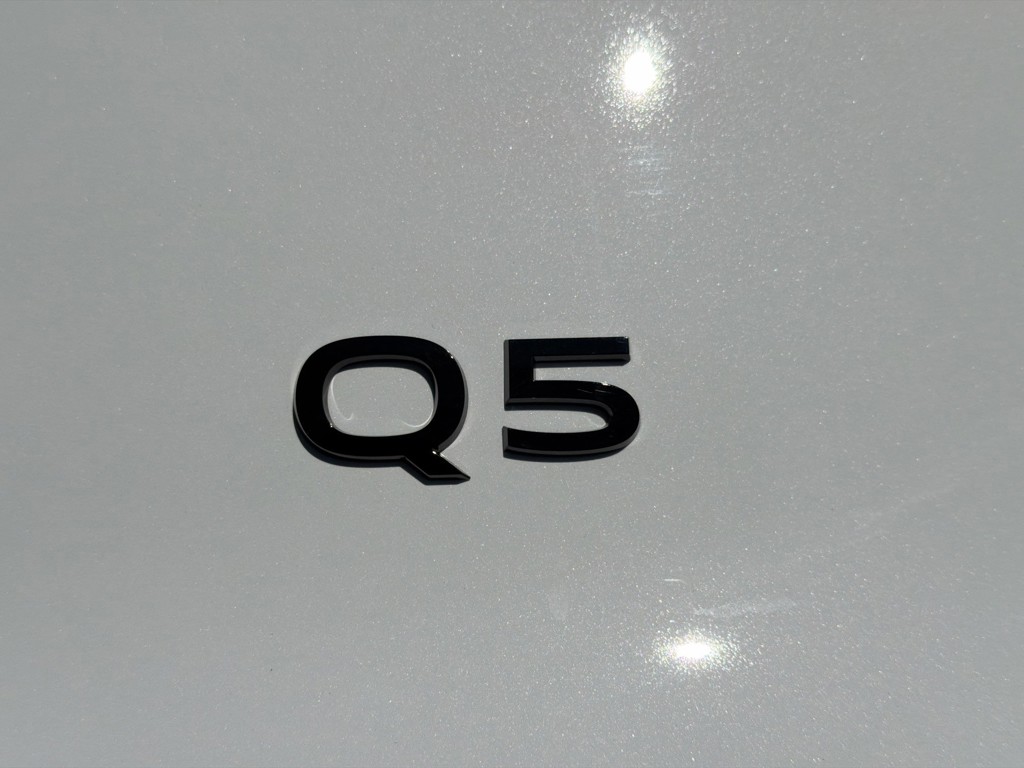 2025 Audi Q5 - Photo 11