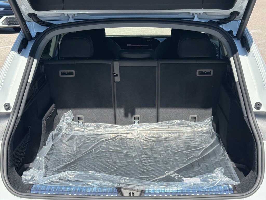 2025 Audi Q5 - Photo 12