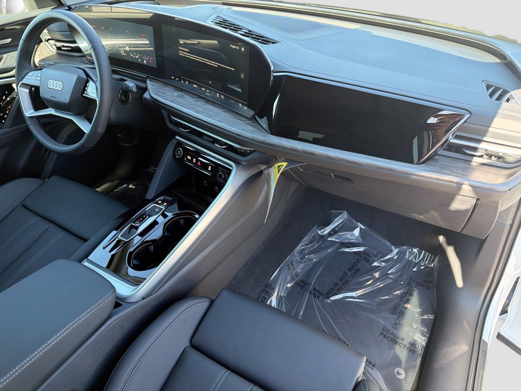 2025 Audi Q5 - Photo 14