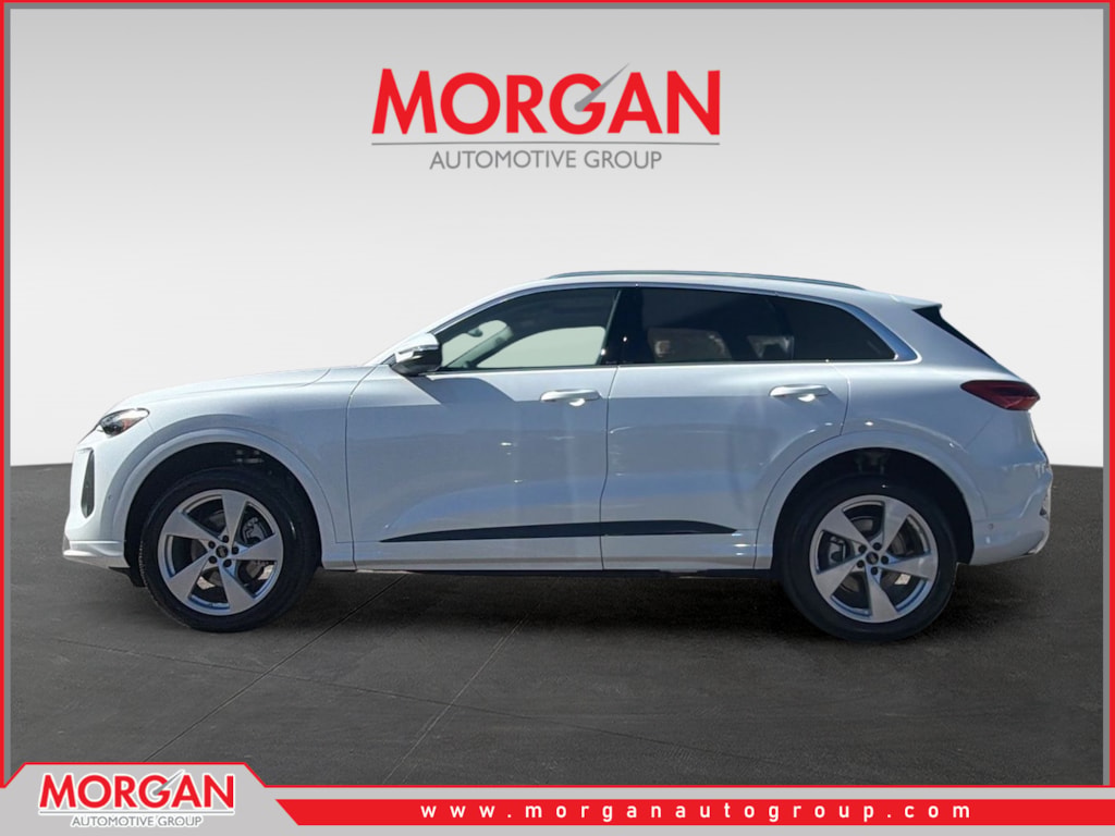 2025 Audi Q5 - Photo 8