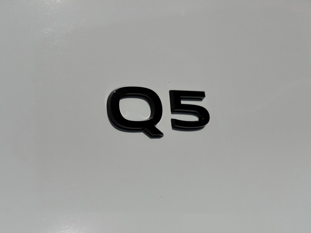 2025 Audi Q5 - Photo 11