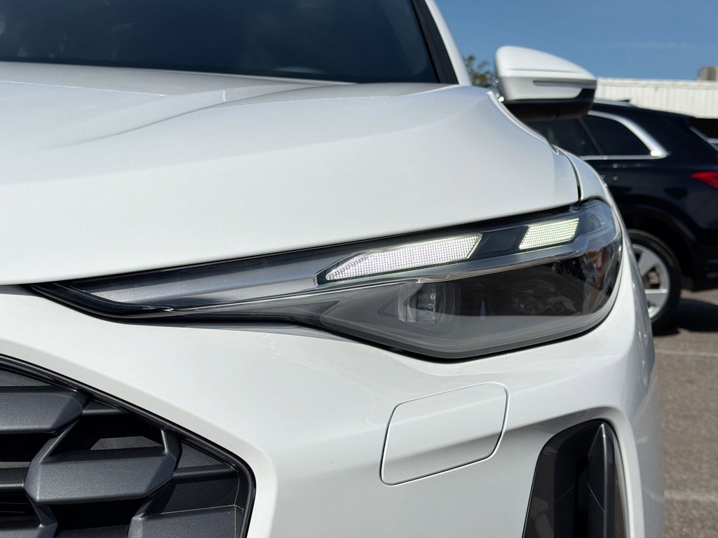 2025 Audi Q5 - Photo 9