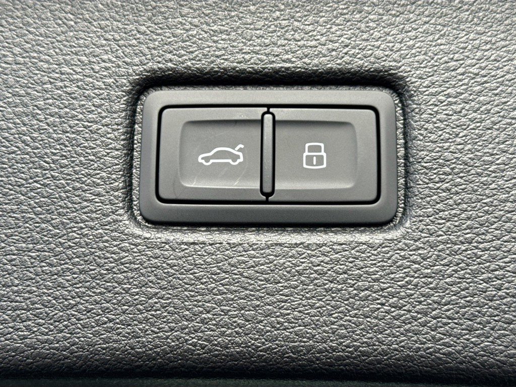 2026 Audi Q7 - Photo 13