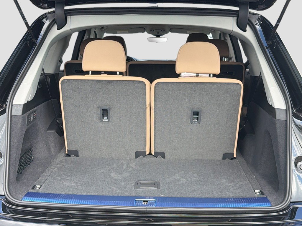2026 Audi Q7 - Photo 12