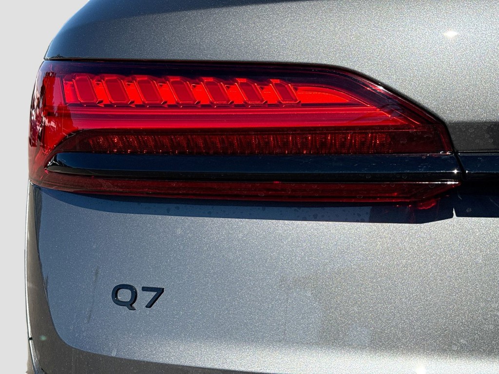 2026 Audi Q7 - Photo 10