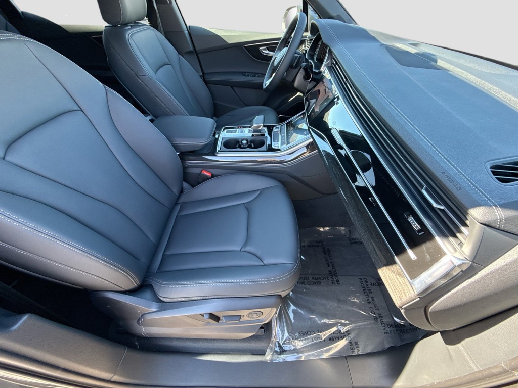 2026 Audi Q7 - Photo 14