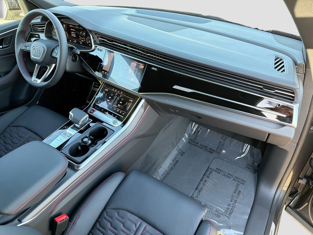2026 Audi RS Q8 - Photo 13