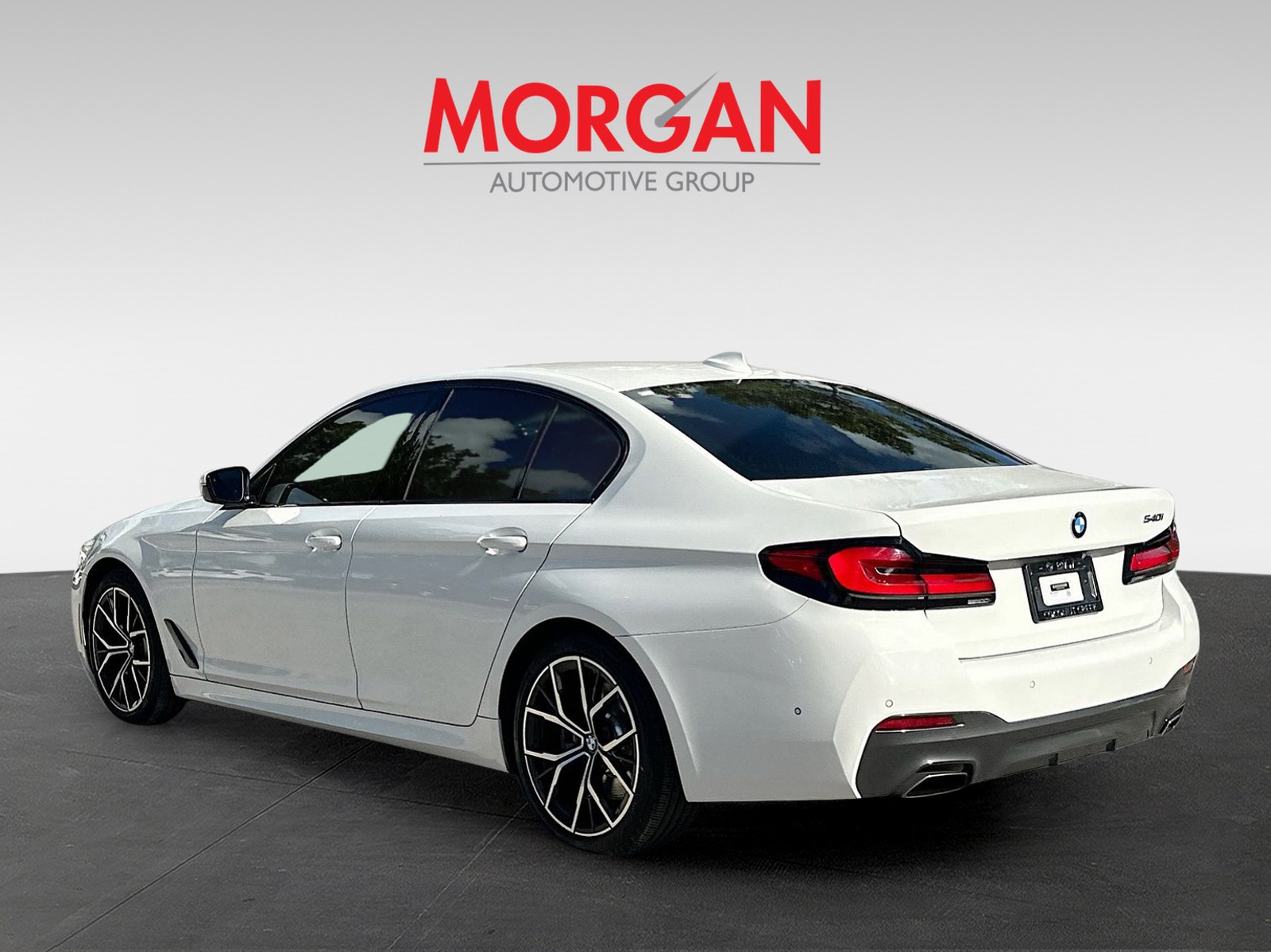 2021 BMW 5 Series - Photo 4