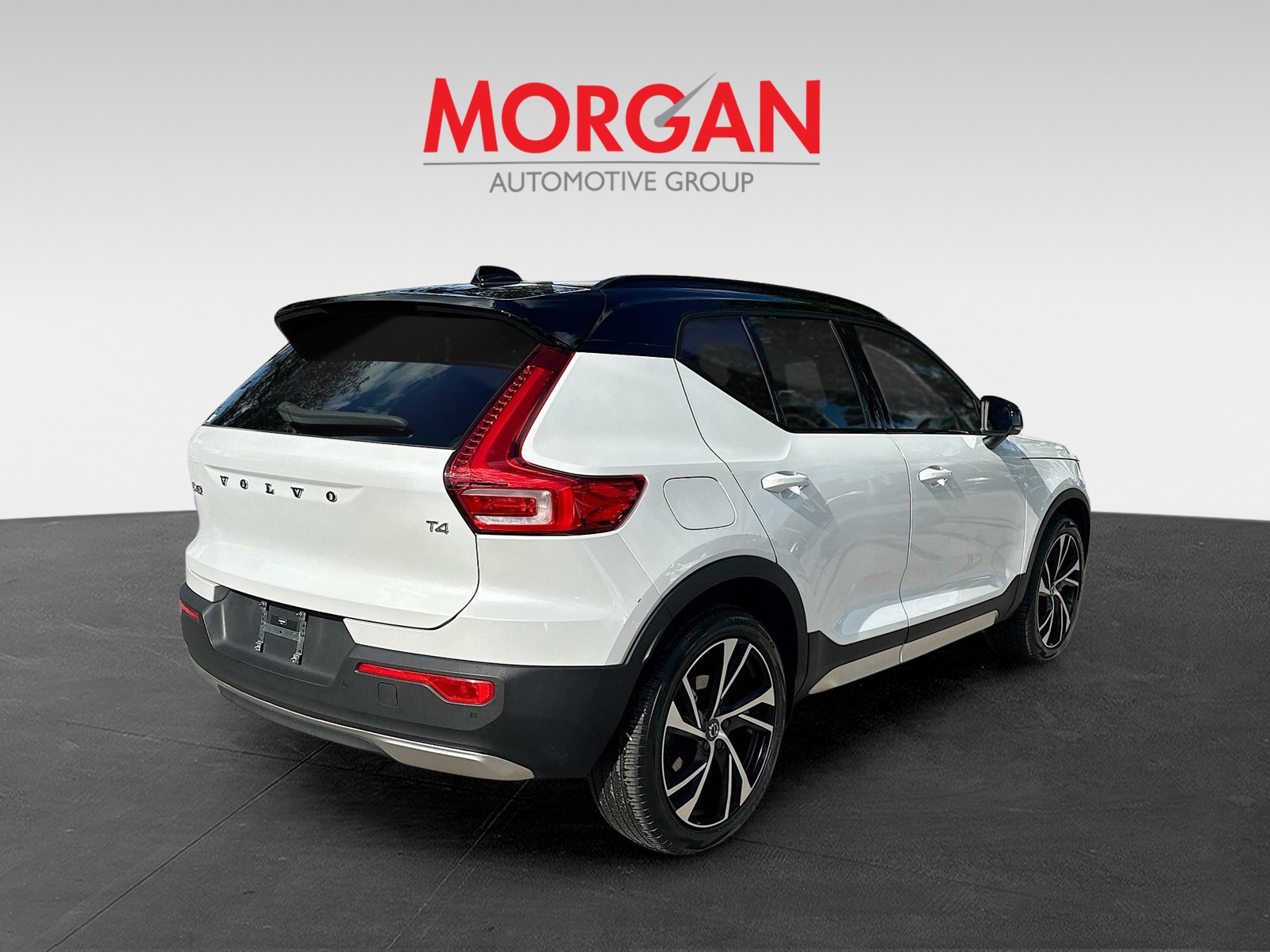 2021 Volvo XC40 - Photo 5