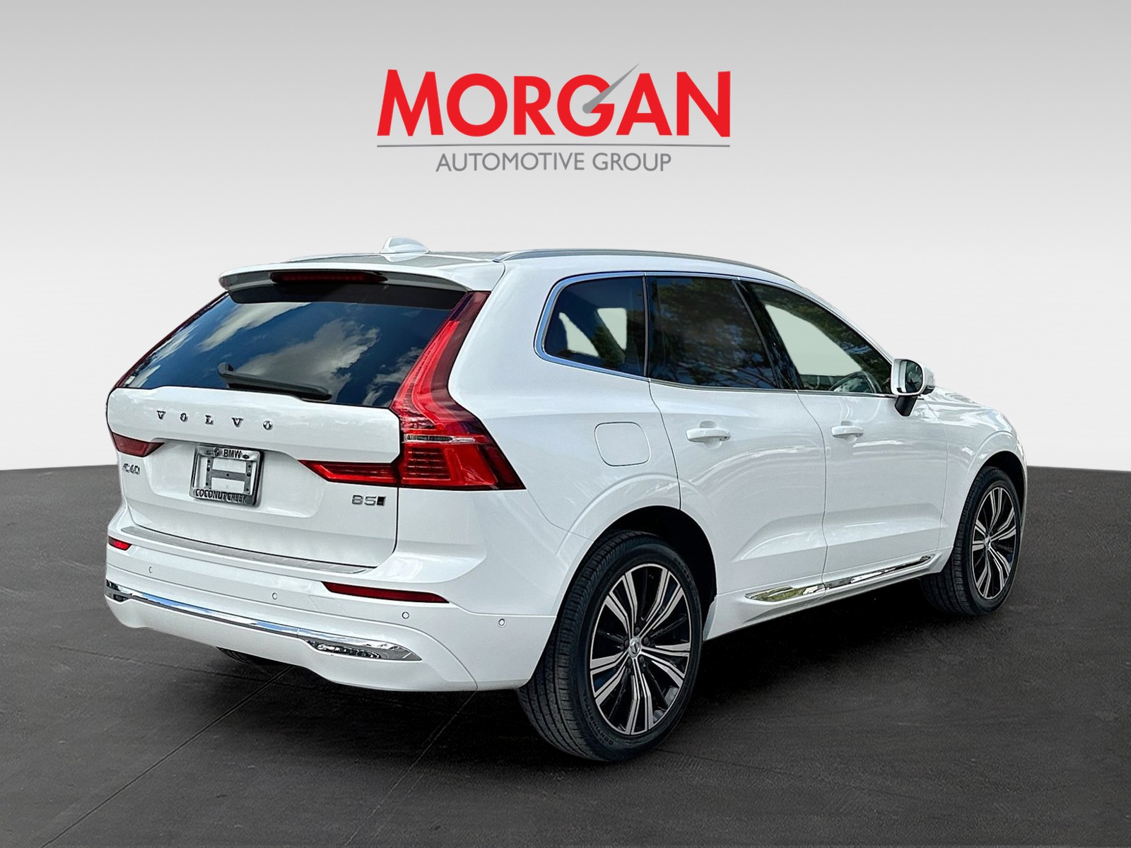2022 Volvo XC60 - Photo 5