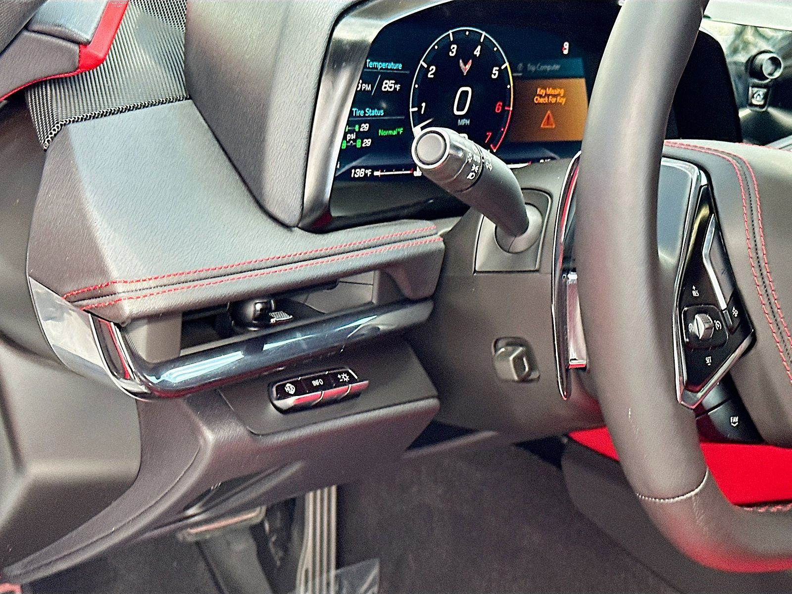 2025 Chevrolet Corvette - Photo 10