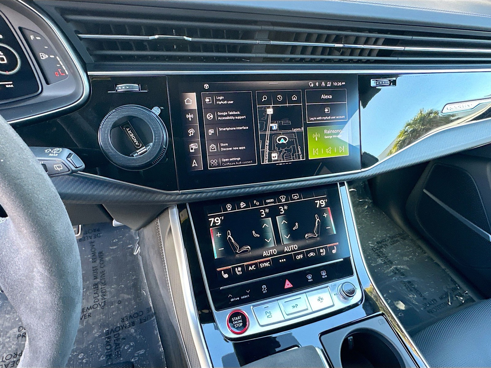 2025 Audi RS Q8 - Photo 13
