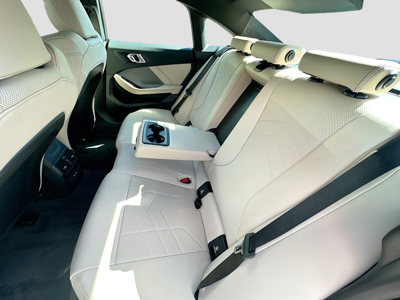 2026 BMW 2 Series - Photo 20
