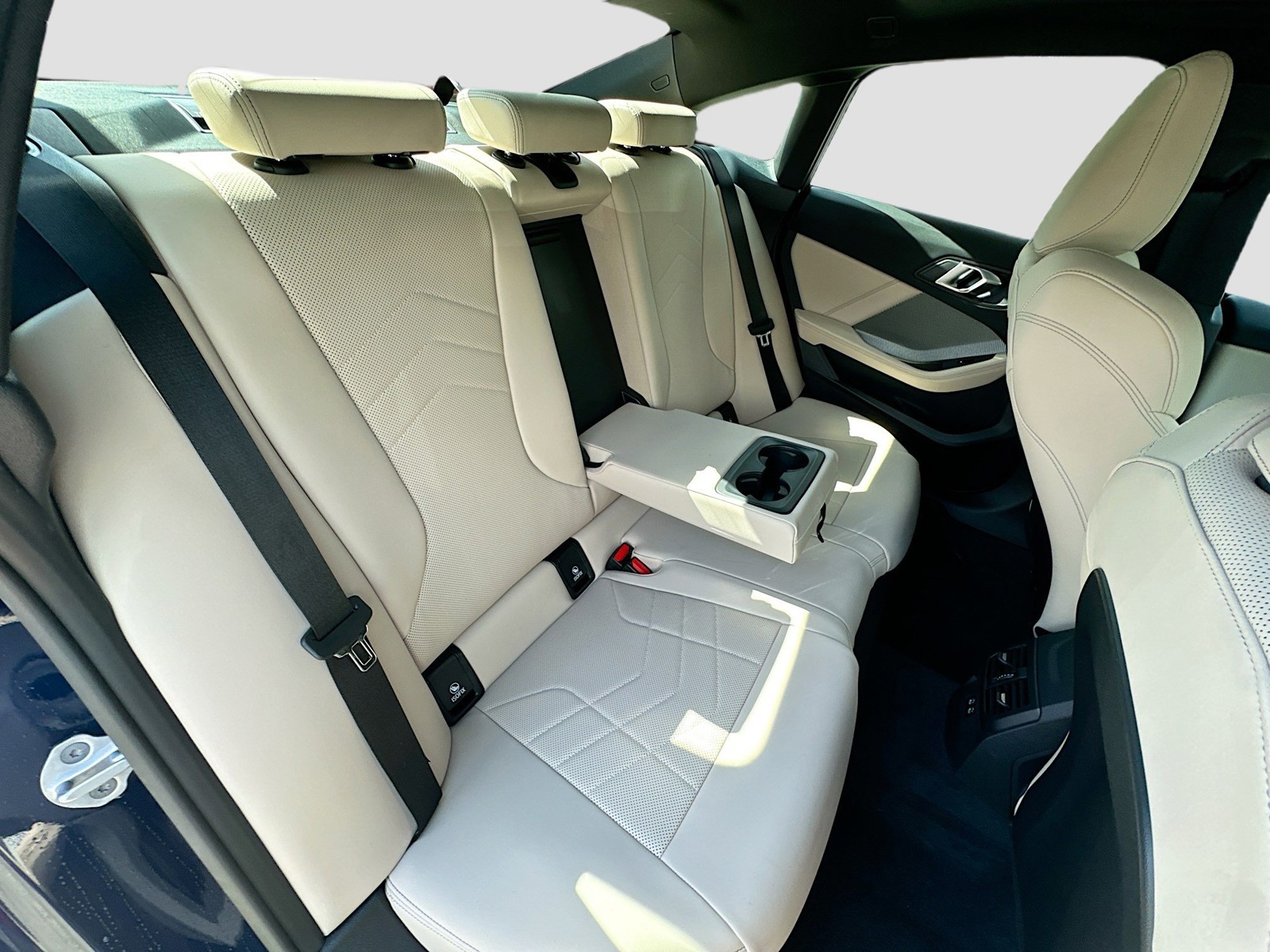 2026 BMW 2 Series - Photo 22