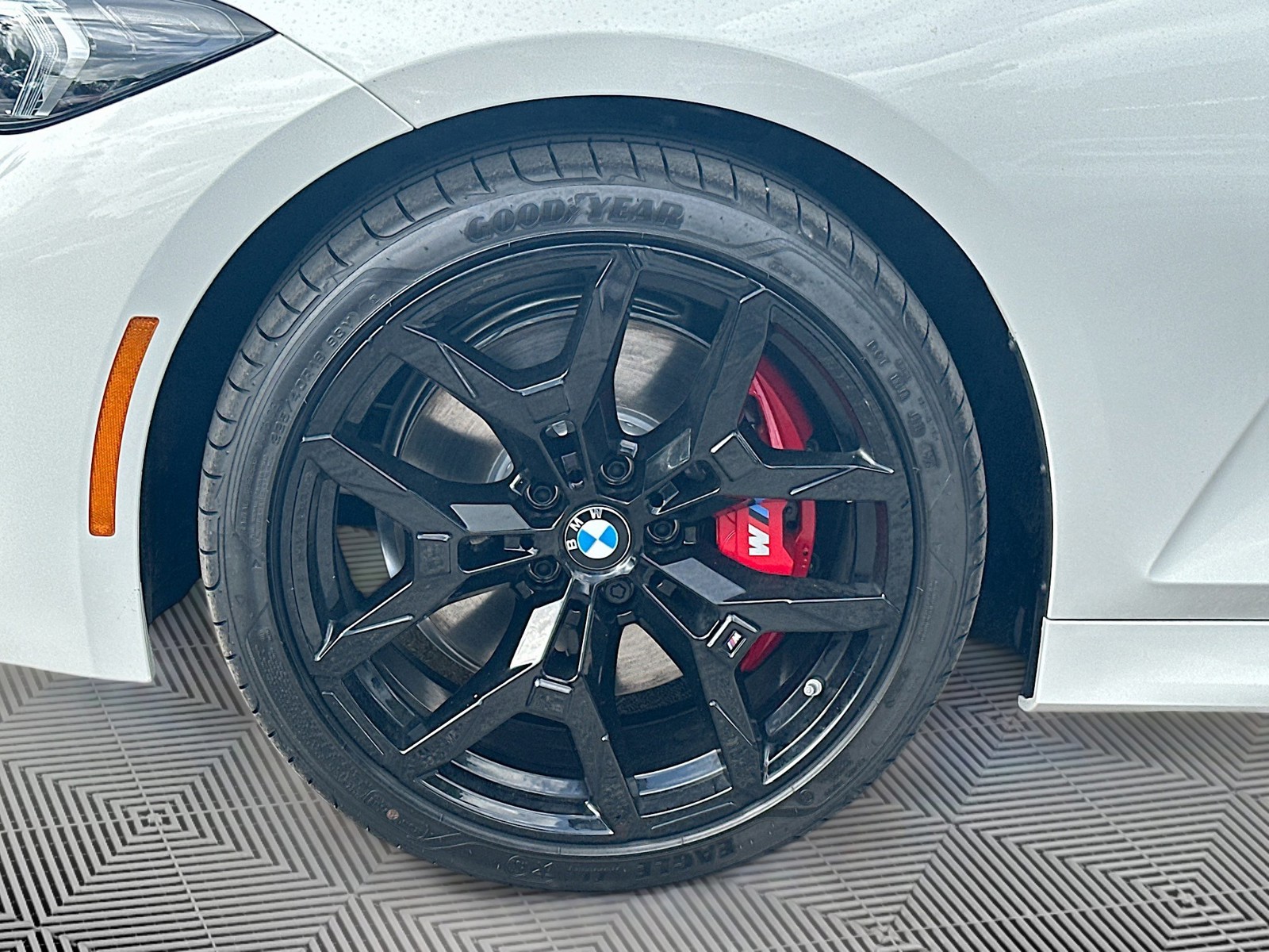 2026 BMW 3 Series - Photo 27