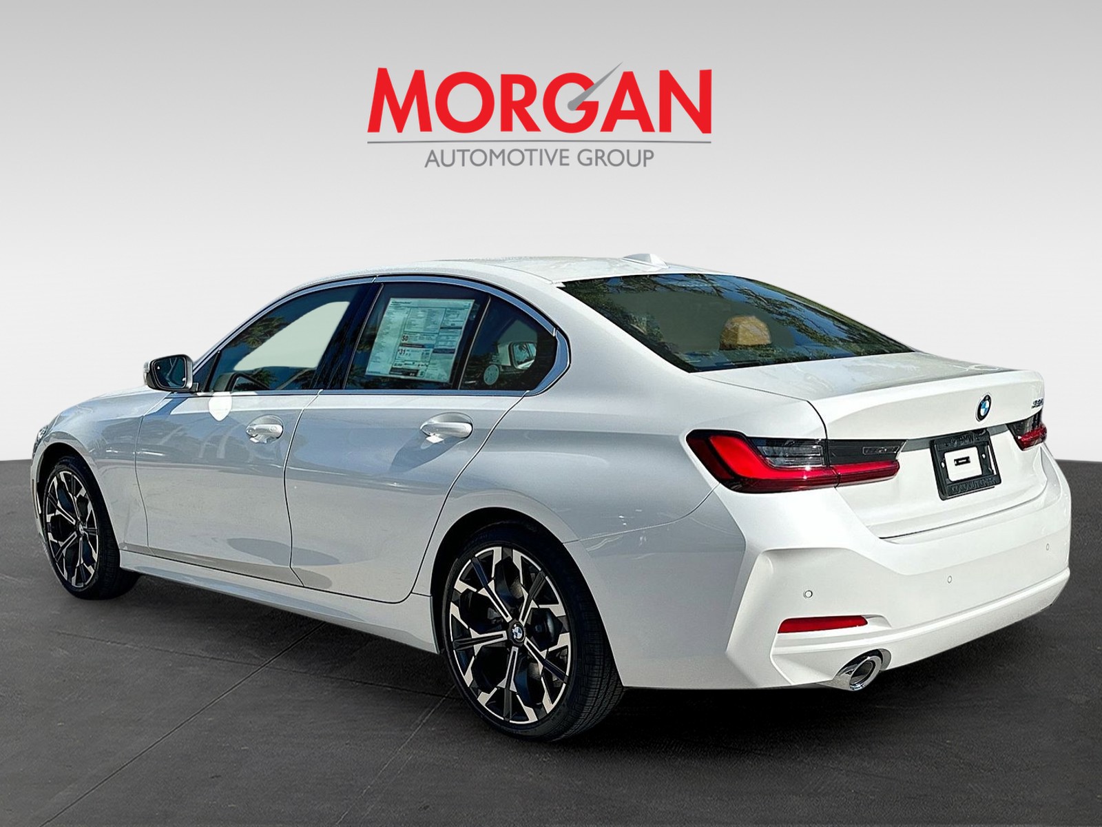2026 BMW 3 Series - Photo 4