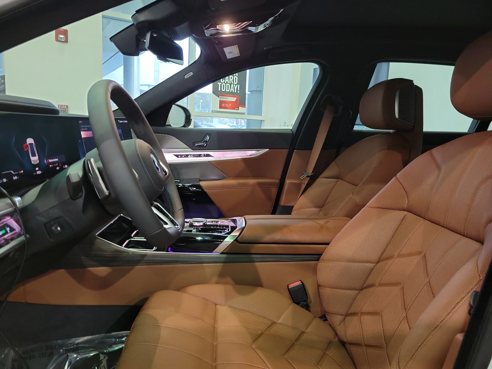 2025 BMW i7 - Photo 14