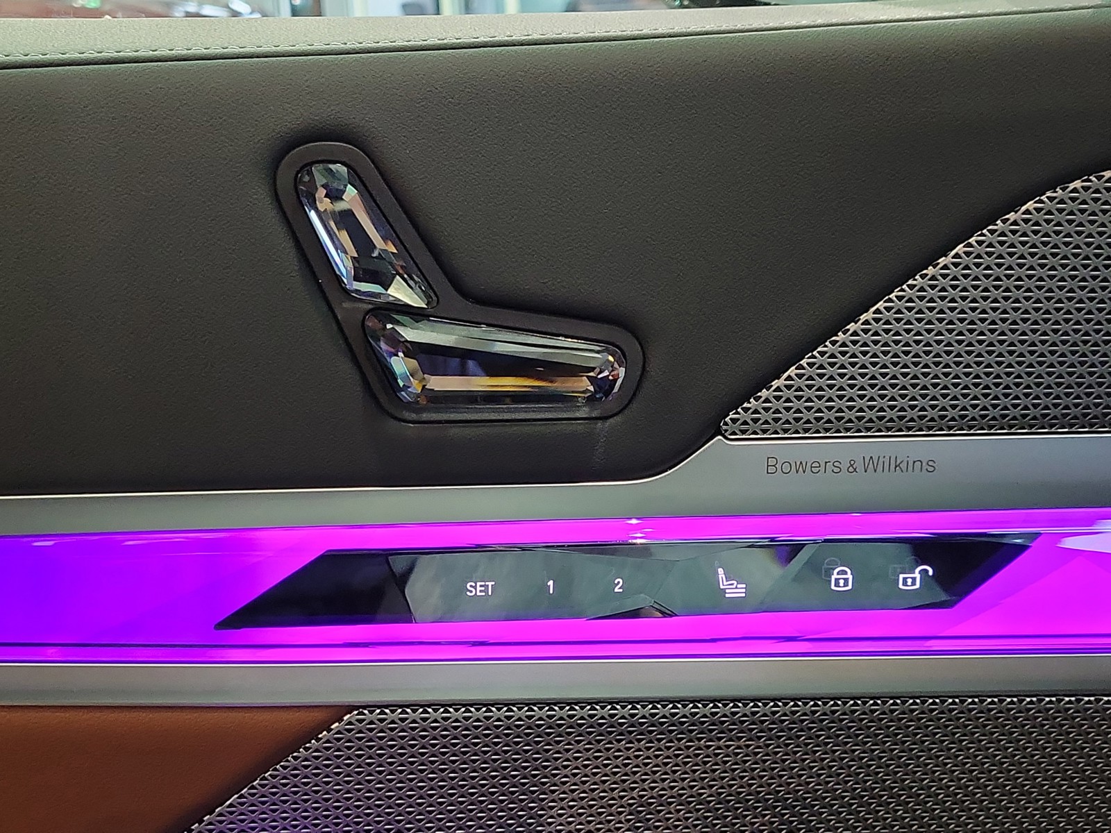 2025 BMW i7 - Photo 17