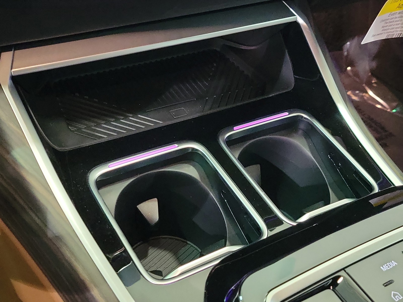 2025 BMW i7 - Photo 24