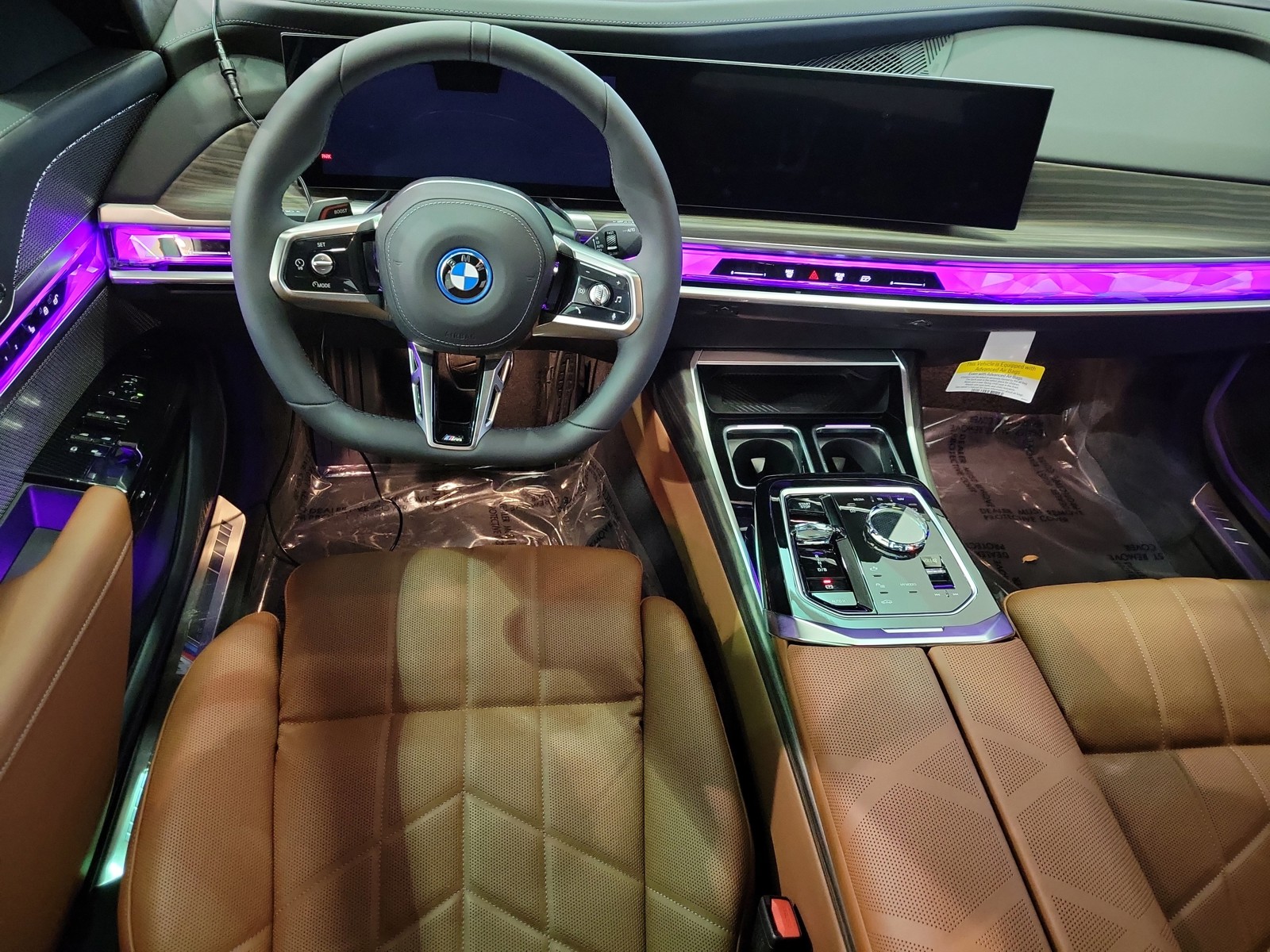 2025 BMW i7 - Photo 9
