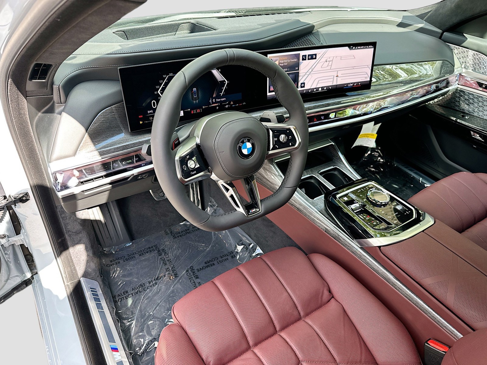 2025 BMW 7 Series - Photo 9