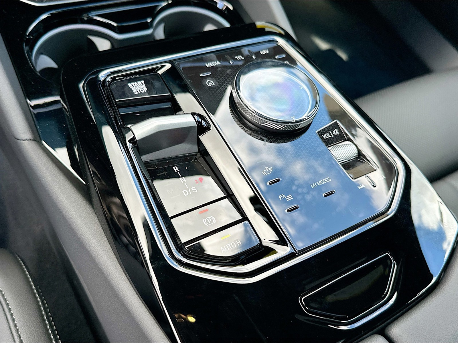 2026 BMW 5 Series - Photo 14