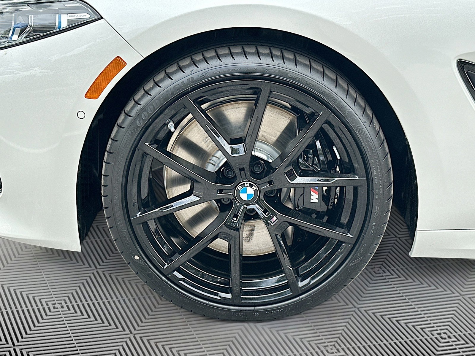 2026 BMW 8 Series - Photo 26