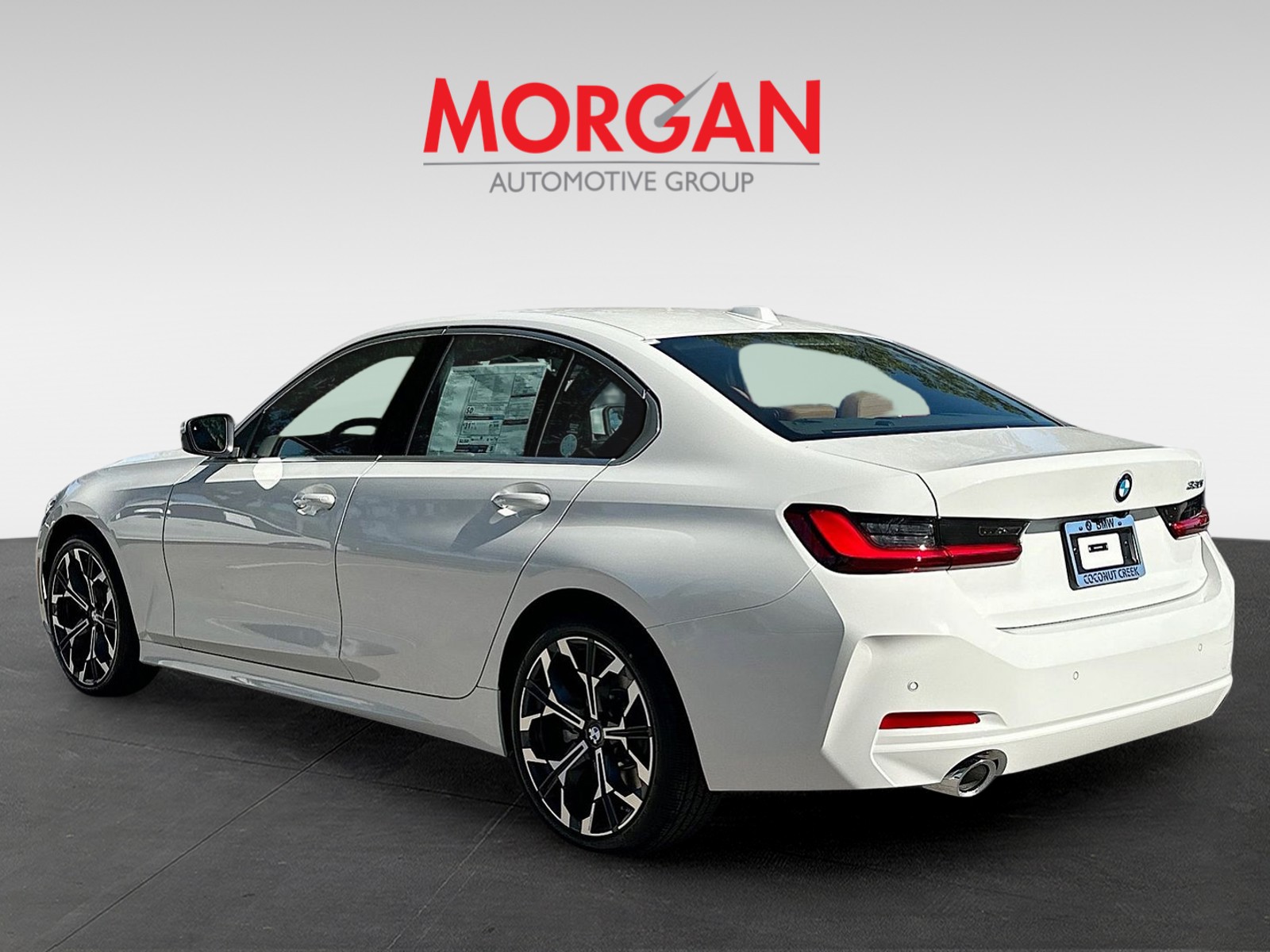 2026 BMW 3 Series - Photo 4