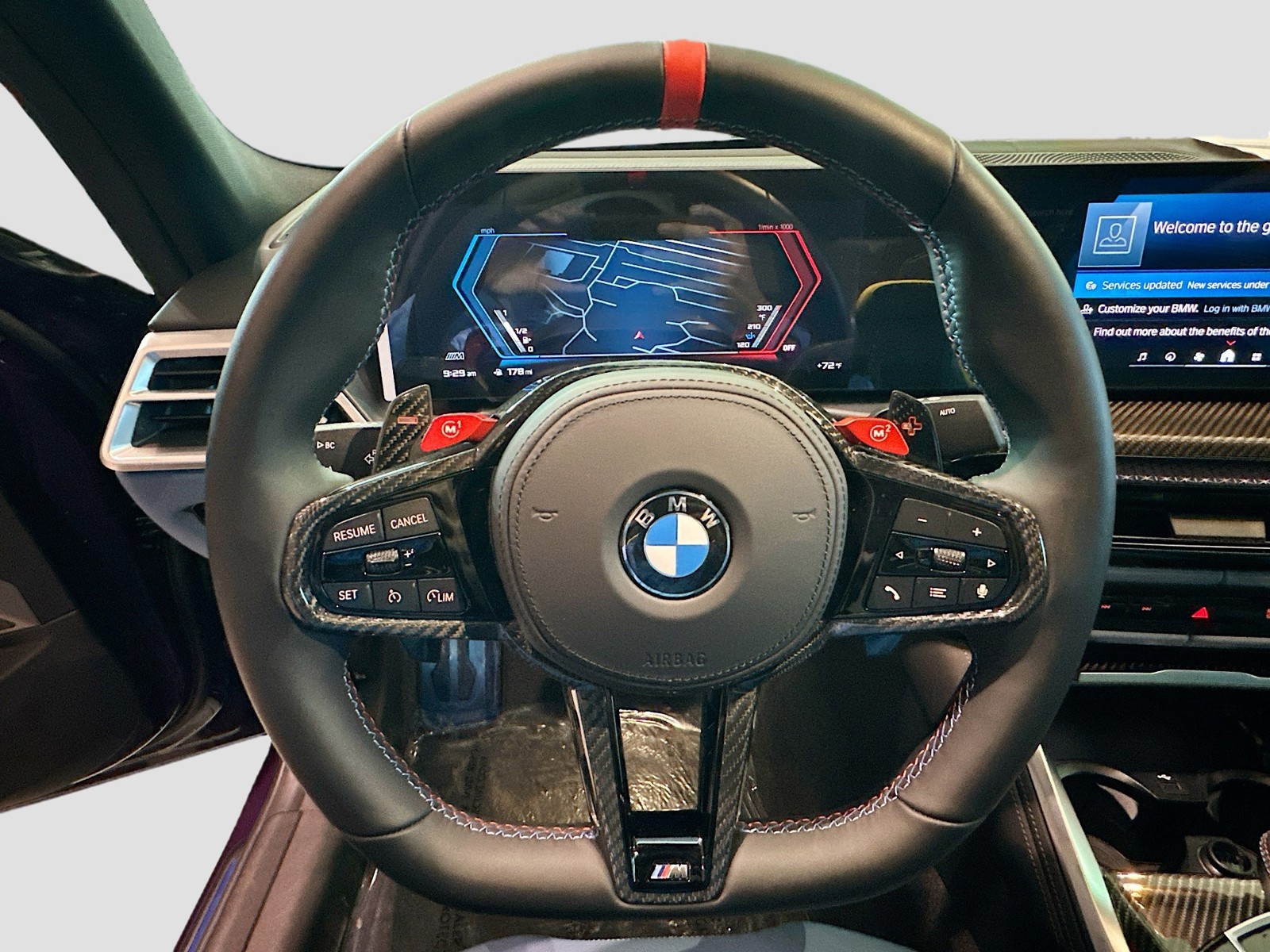 2026 BMW M3 - Photo 9