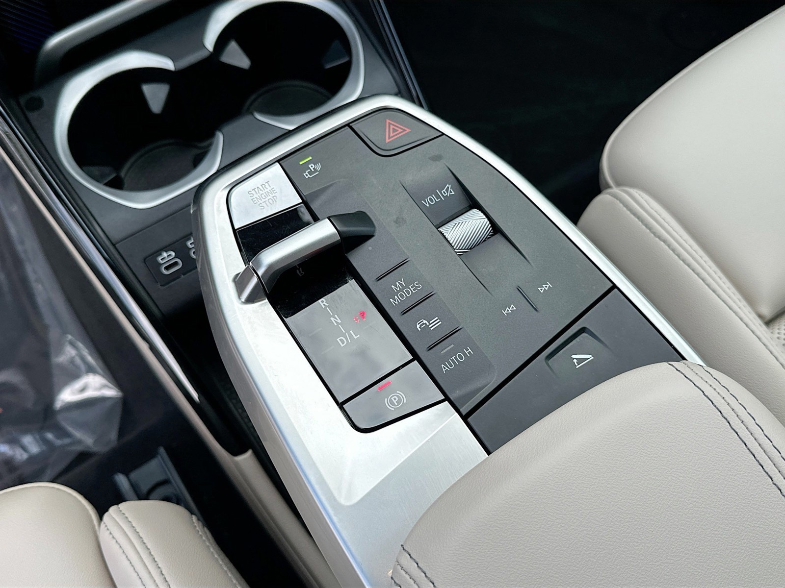 2025 BMW X1 - Photo 15