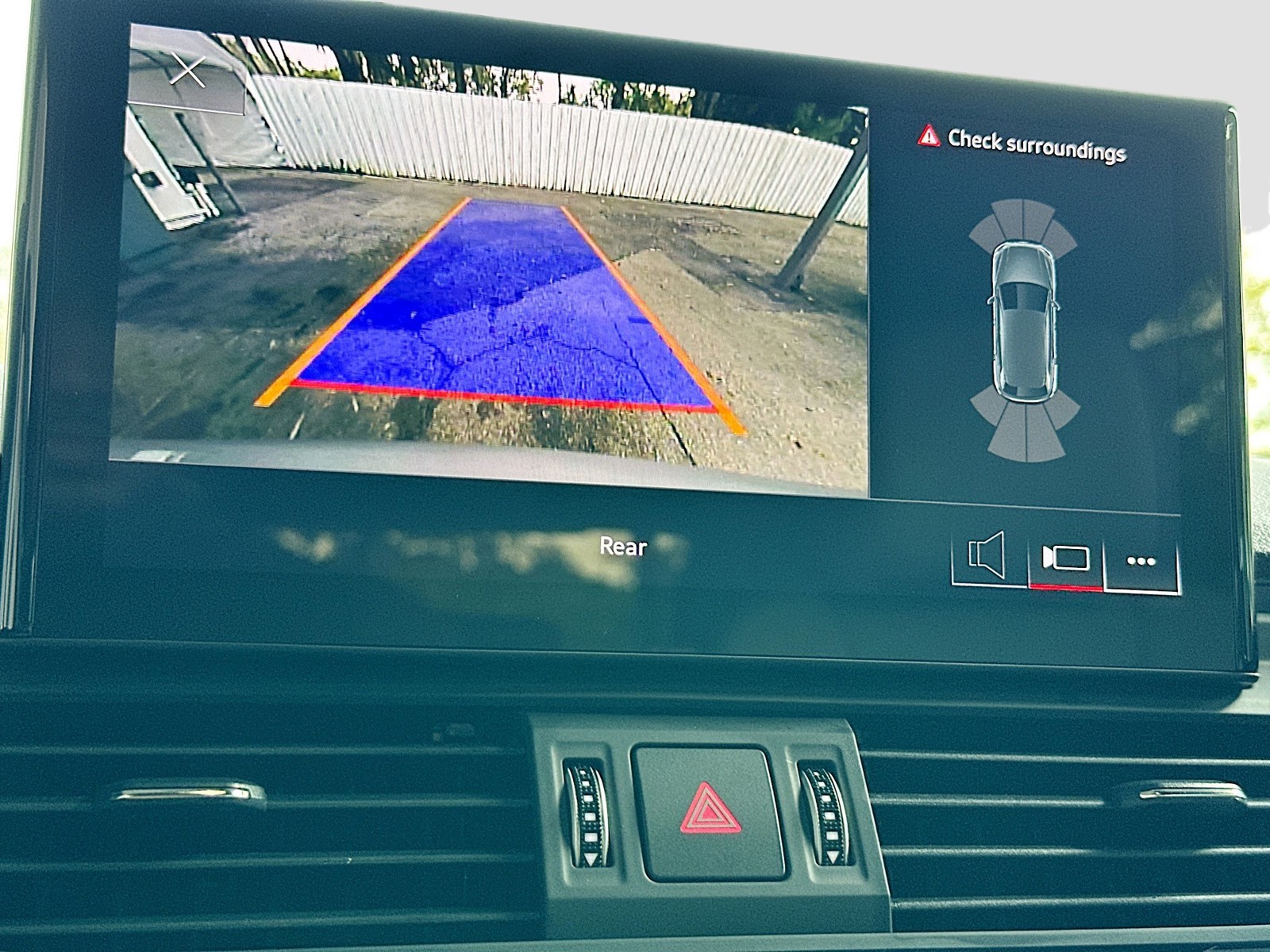 2025 Audi Q5 - Photo 13