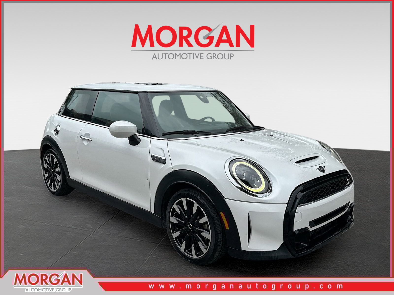 2023 MINI 3 Door S's photo