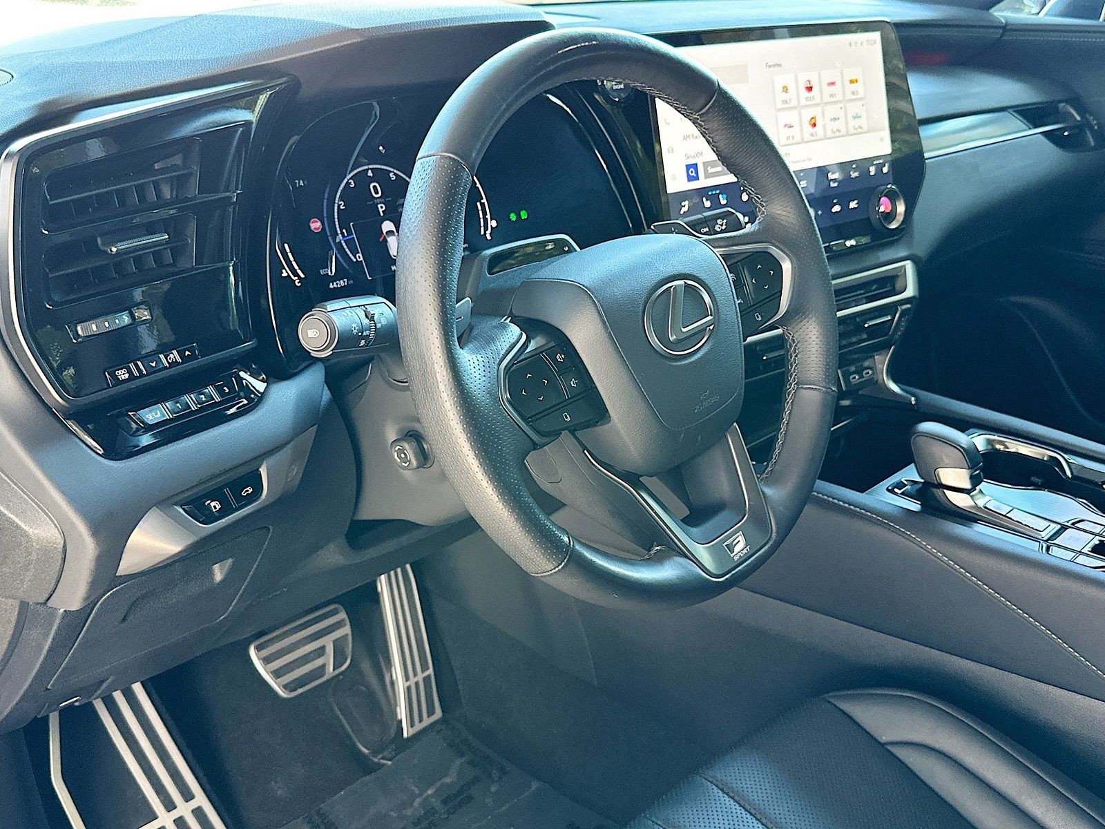 2023 Lexus RX - Photo 9