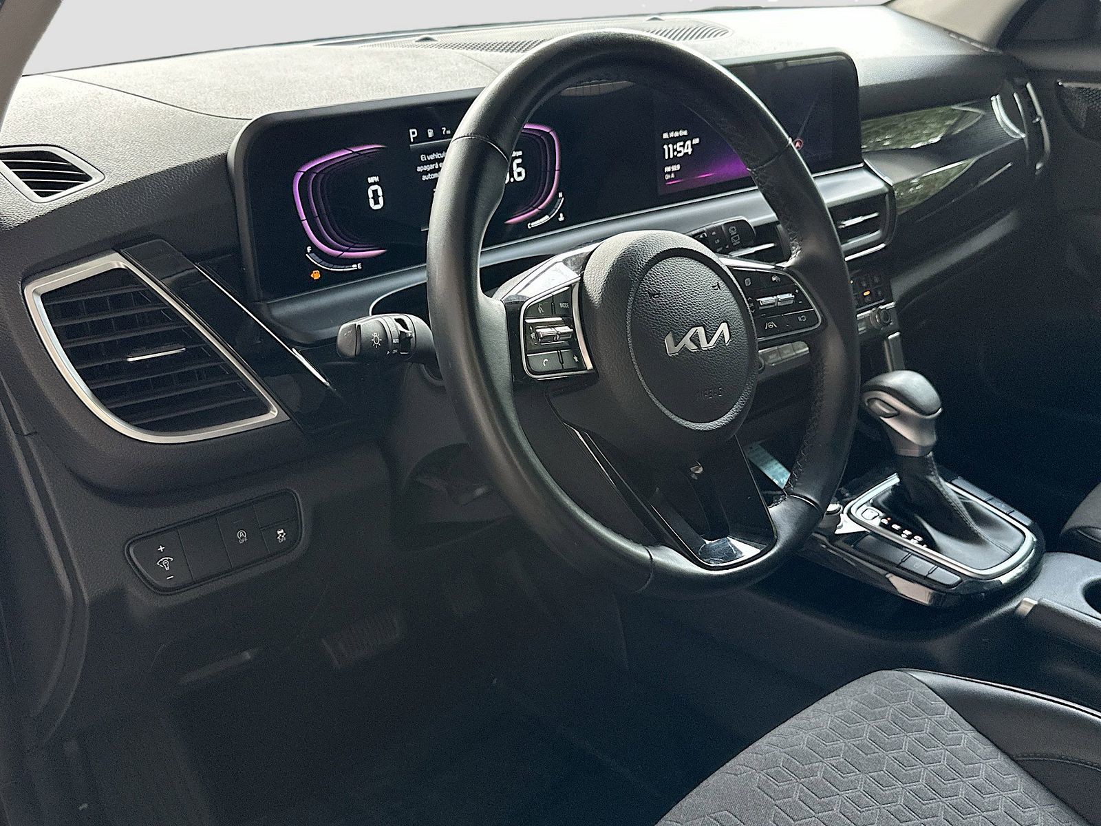 2025 Kia Seltos - Photo 9