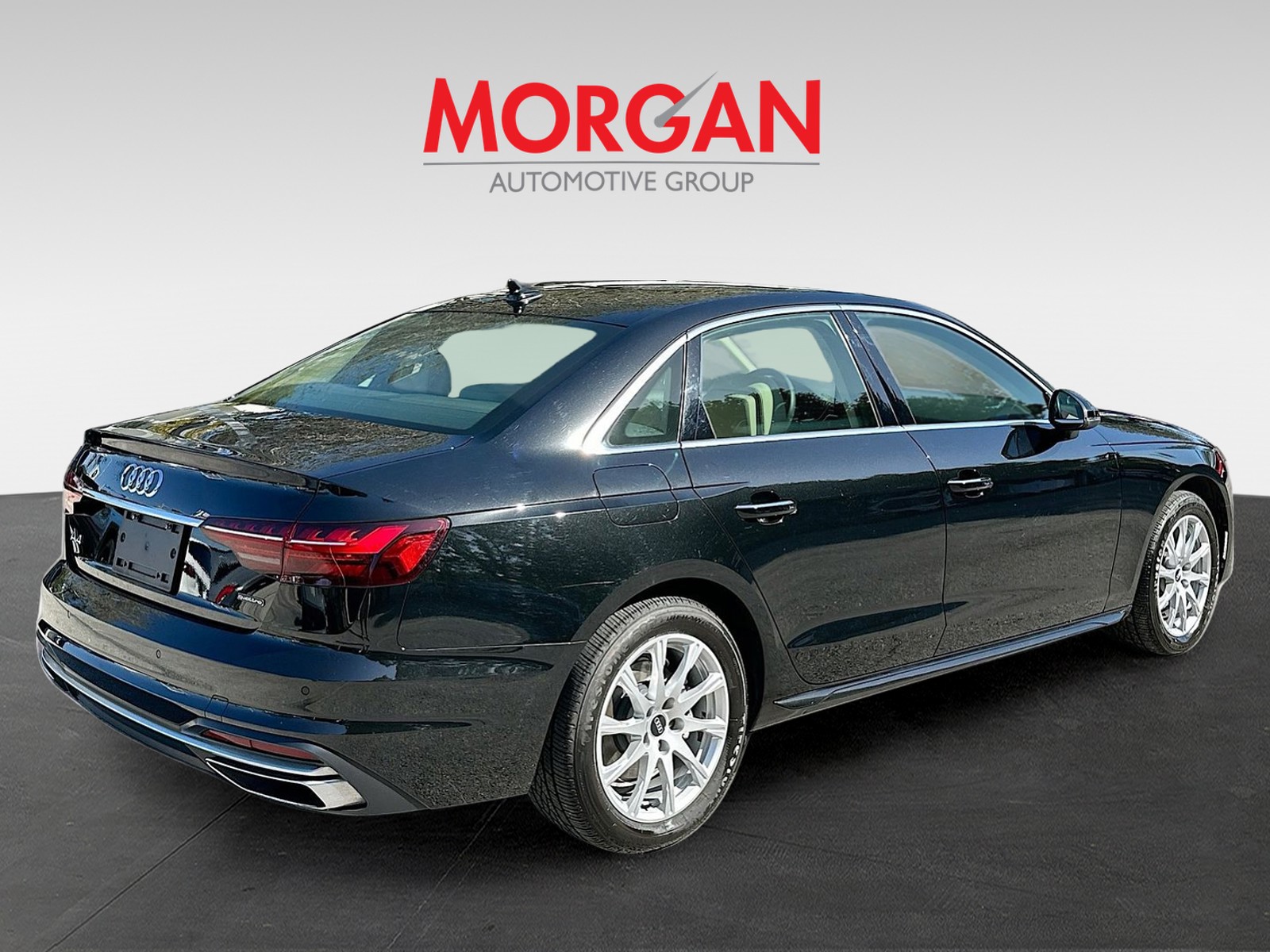 2021 Audi A4 Sedan - Photo 5
