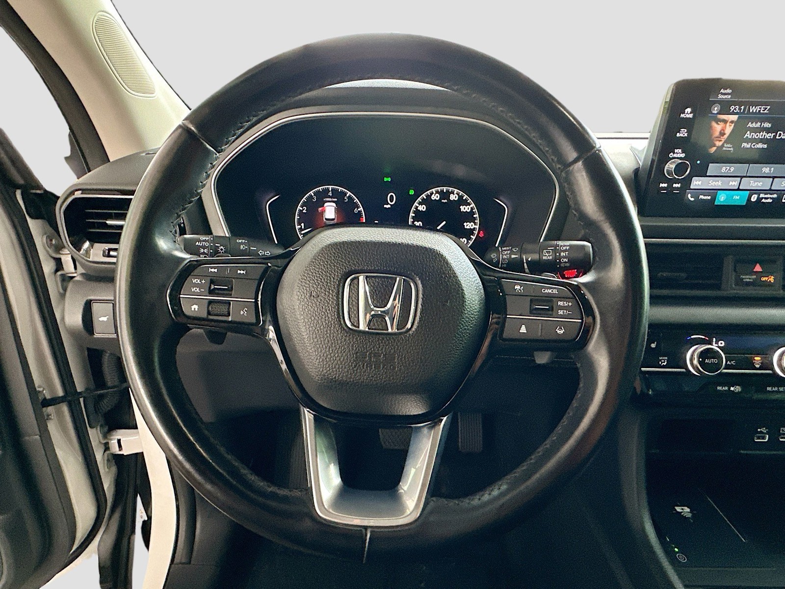 2023 Honda Pilot - Photo 11