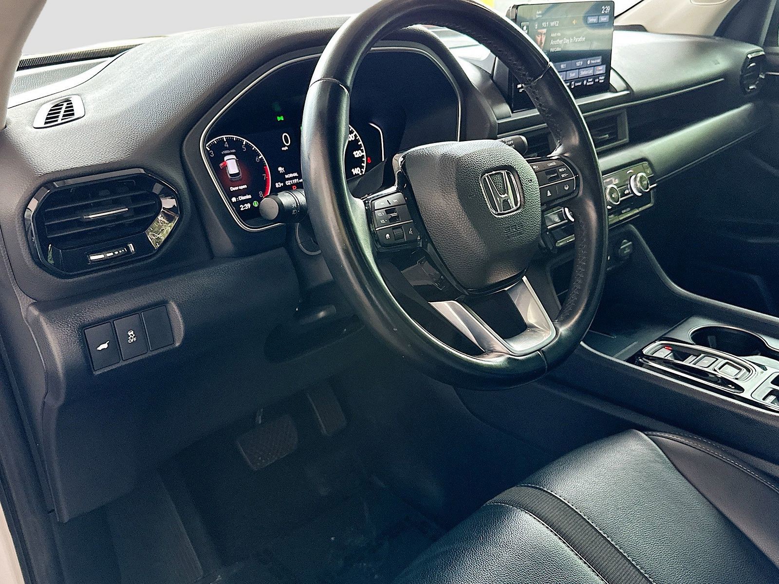 2023 Honda Pilot - Photo 9