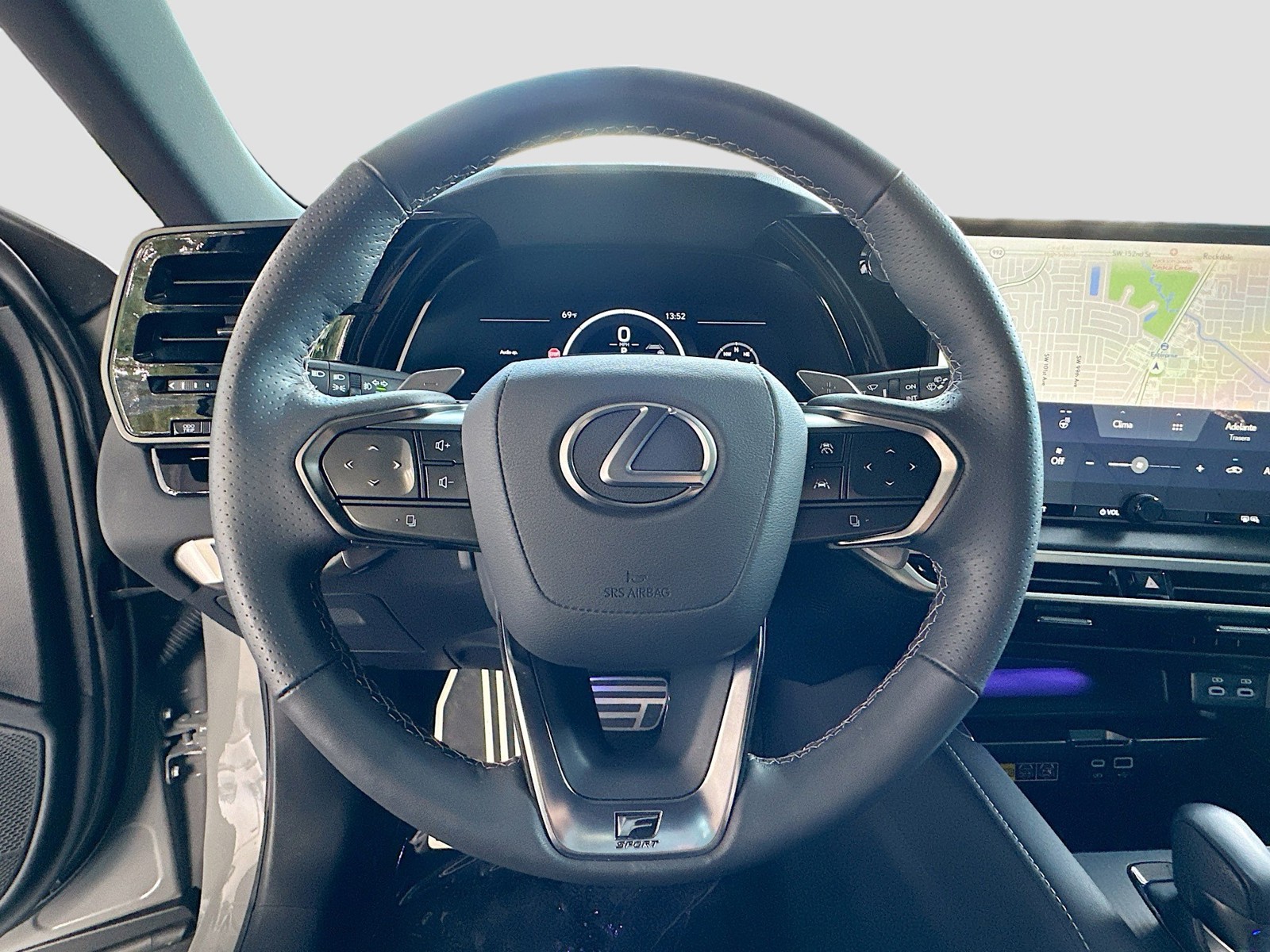 2025 Lexus RX - Photo 11