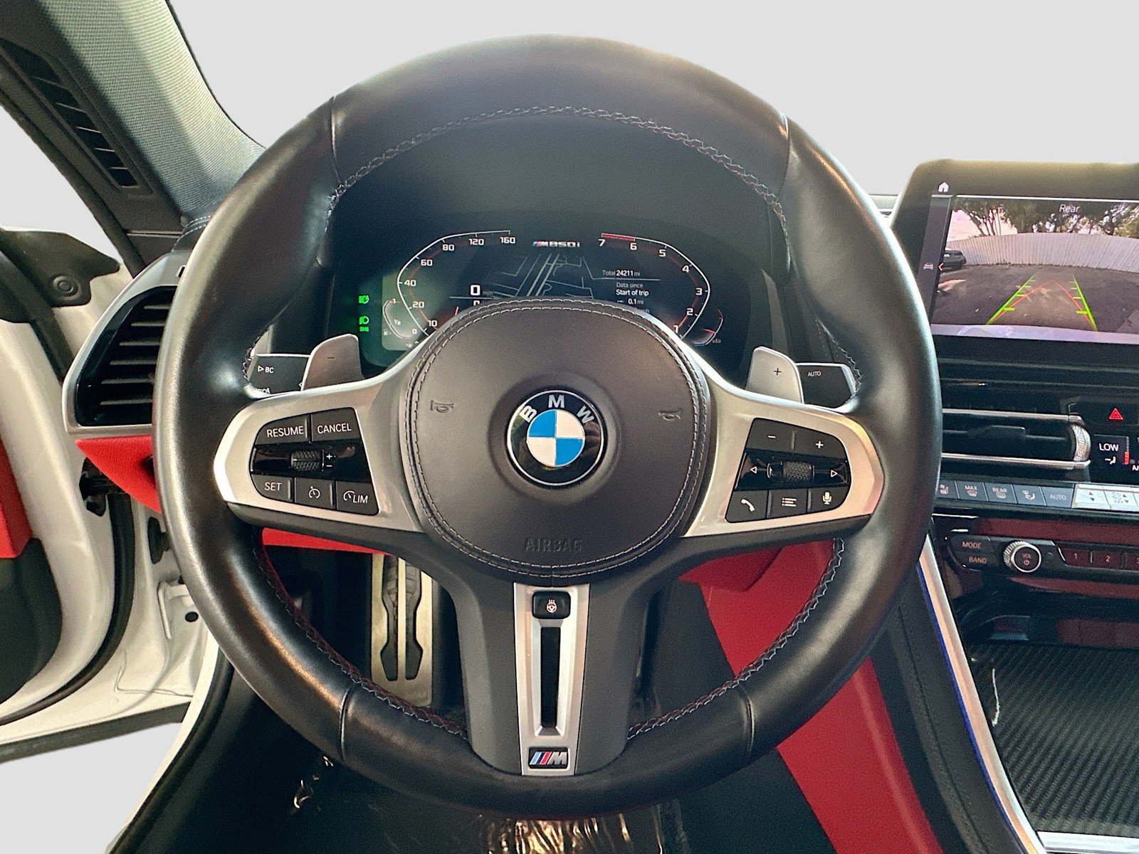 2024 BMW 8 Series - Photo 11
