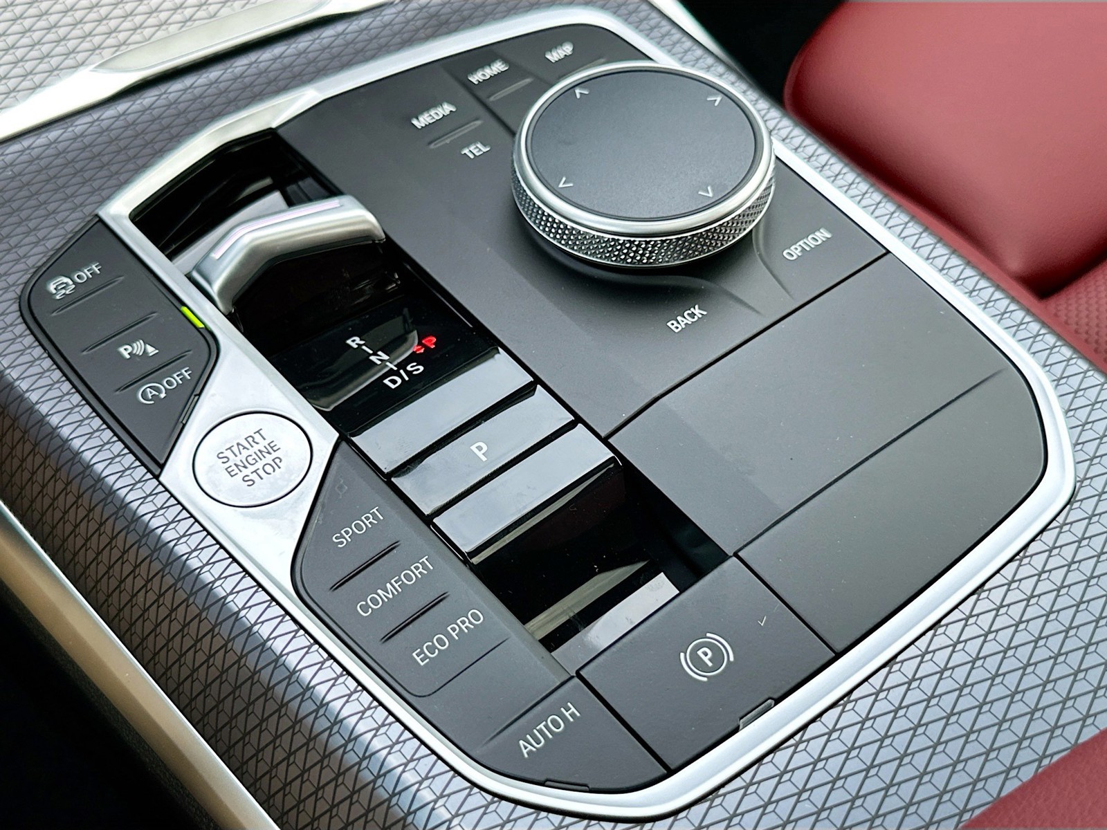 2026 BMW 3 Series - Photo 14