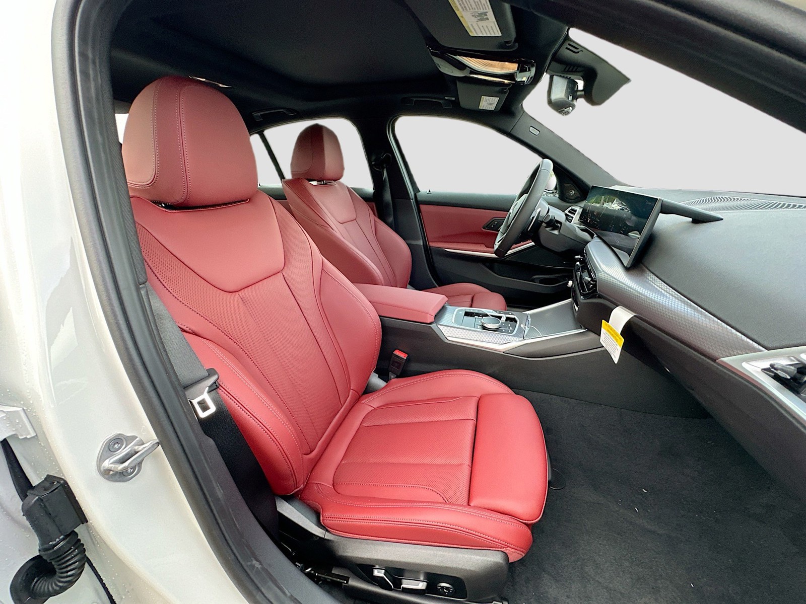 2026 BMW 3 Series - Photo 23