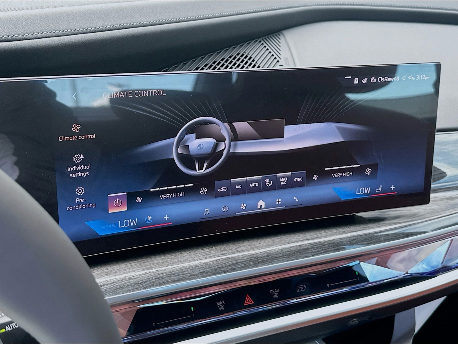 2025 BMW 7 Series - Photo 13