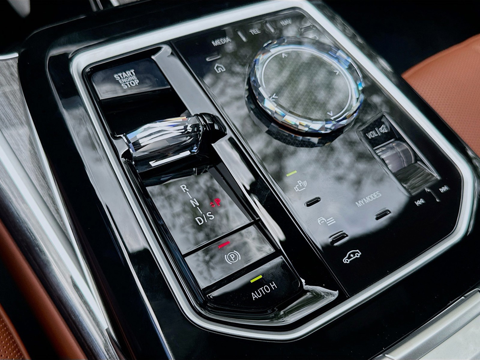 2025 BMW 7 Series - Photo 14
